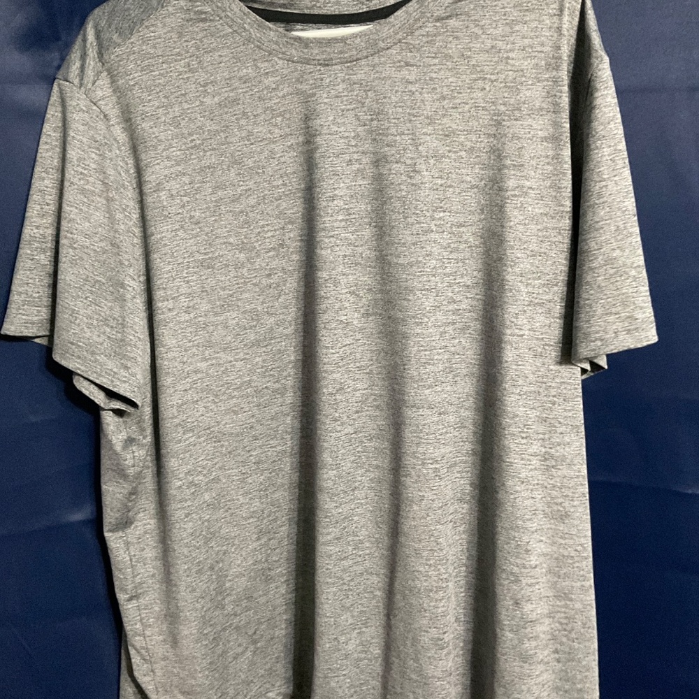 Lot of four 2XL T-shirts. M08 - Picture 7 of 10